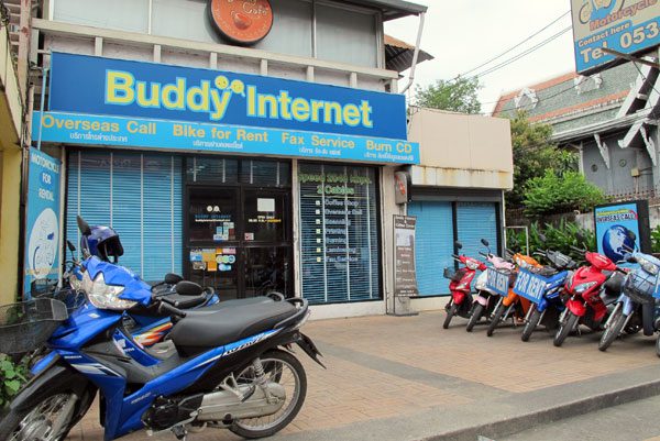 MOBILE AND INTERNET OPTIONS FOR TRAVELERS IN CHIANG MAI