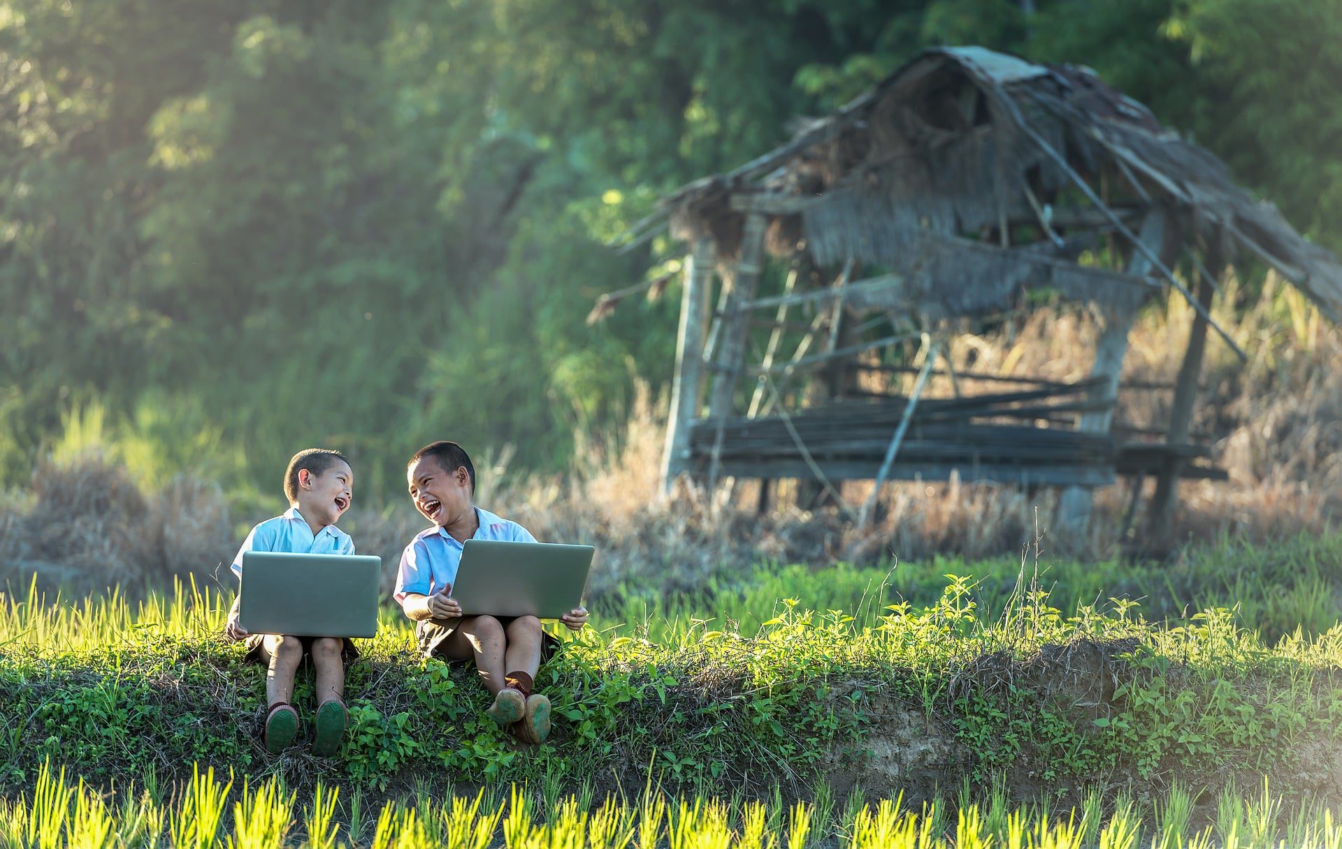 MOBILE AND INTERNET OPTIONS FOR TRAVELERS IN CHIANG MAI